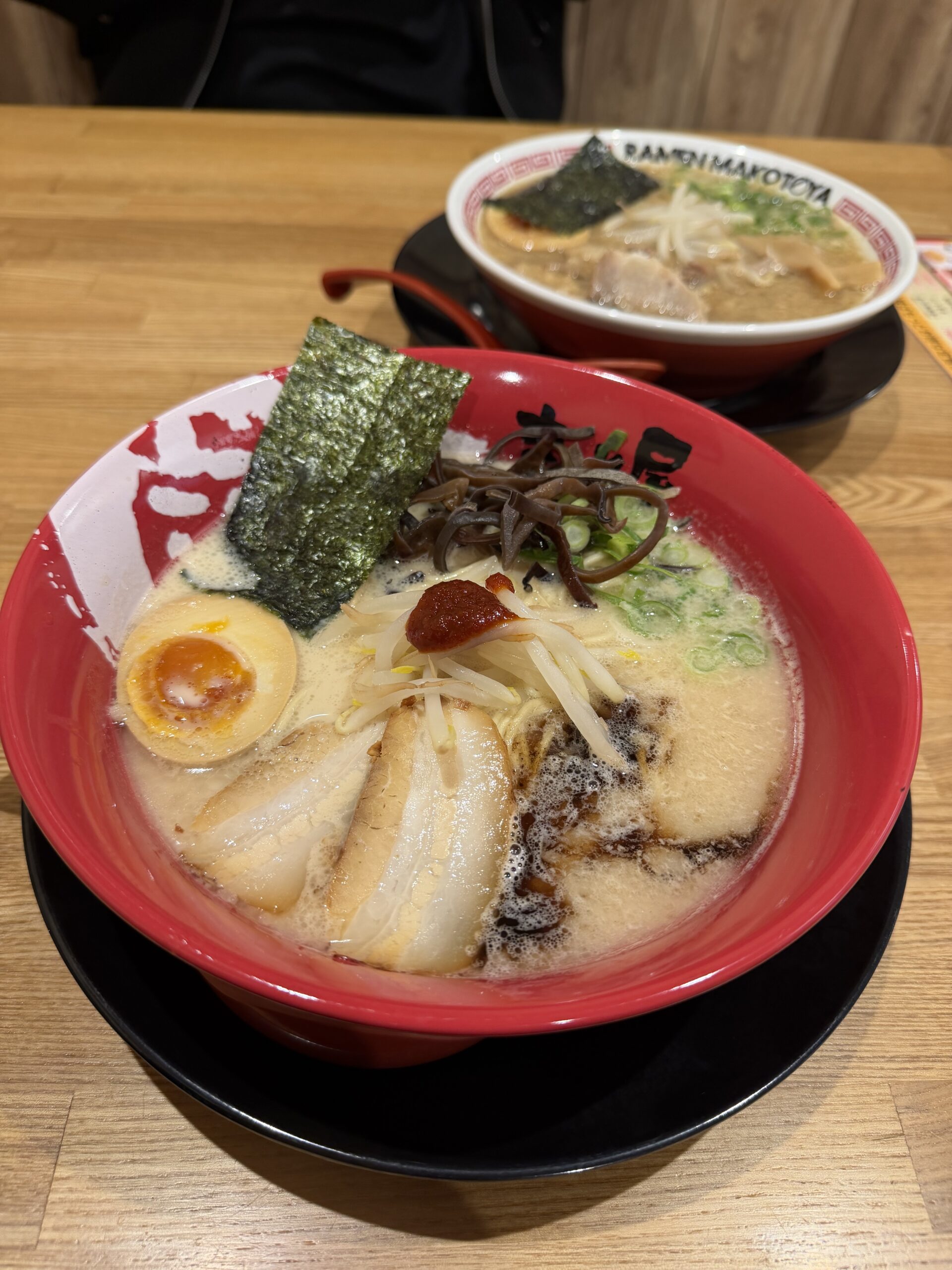 牛白湯ラーメン